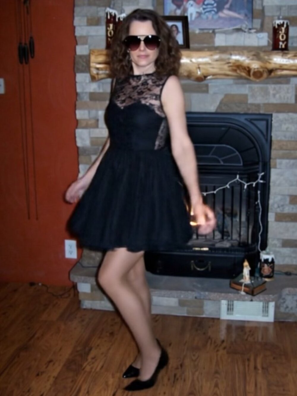 JONE + JONES VINTAGE Y2K BLACK FULL LACE OVERLAY SKATER MINI DRESS!